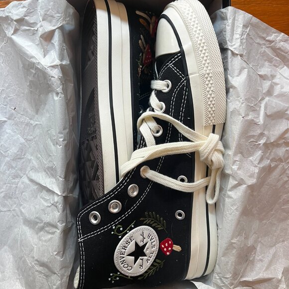 NEW IN BOX embroidered Mushroom Converse High Tops - Picture 3 of 5